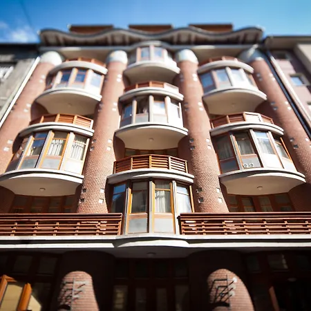 Lord Residence-2